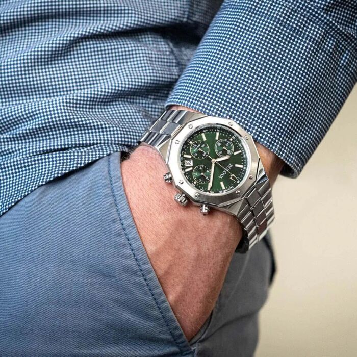 Bulova Prestige 6-Hand Chronograph High Performance 262kHz  display picture 2