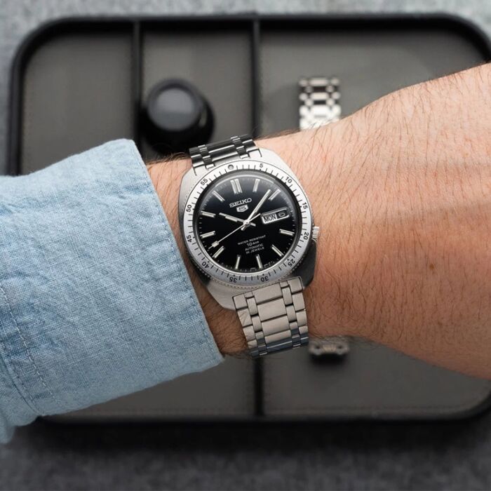 Seiko 5 Sports SKX Heritage Design Re-creation Limited Watch SRPL93K1