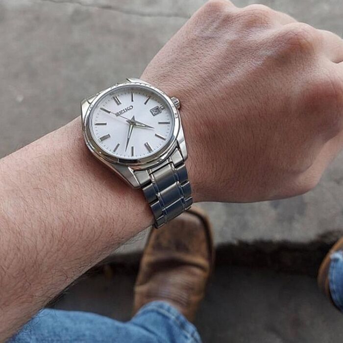 Seiko Quartz Elegant Date Display Sapphire Men's Watch SUR307P1