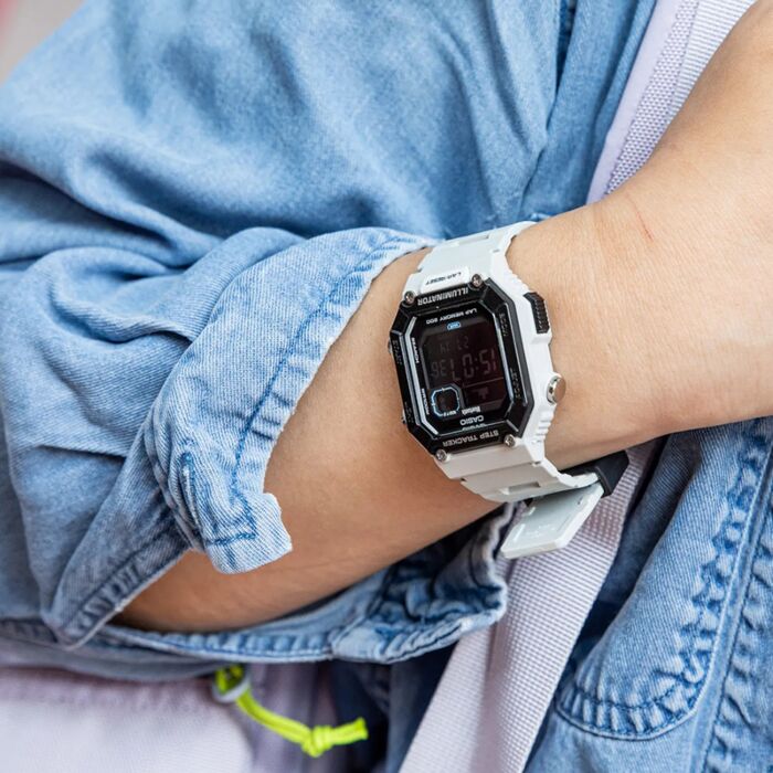 Casio Bluetooth Step Tracker Digital Sport Watch WS-B1000-8B