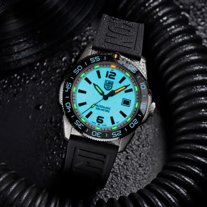 美品　LUMINOX DIVER PROFESSIONAL 腕時計 200M Luminox Pacific Diver 44 mm Dive Watch - Gurinsky's Fine Jewelry