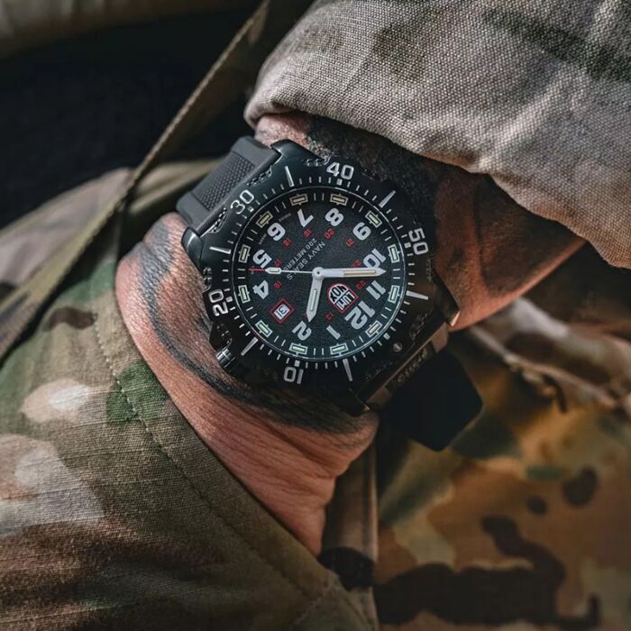 未使用/LUMINOX NAVY SEALs Ref.4231.Set LUMINOX（ルミノックス）NAVY SEAL 4230 SERIES【Ref.4231.SET