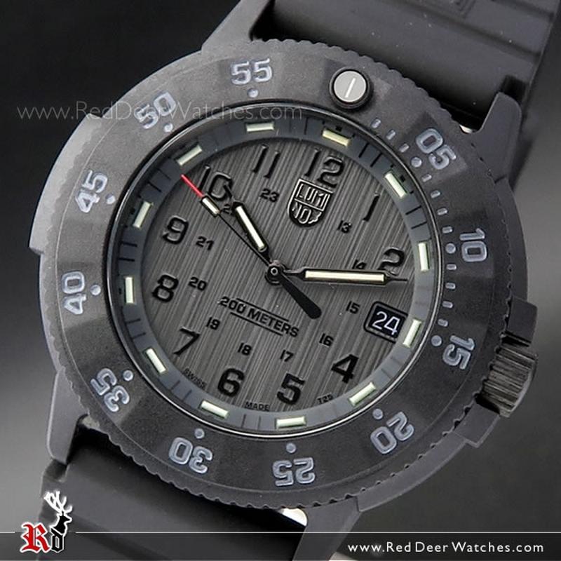 luminox 3001 blackout
